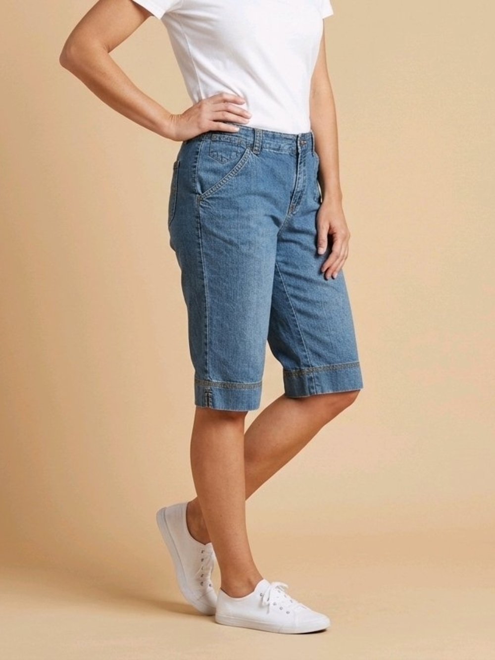 Columbia VTG Denim Bermuda Shorts Sz 4 Jorts Gorpcore Missing Back Button